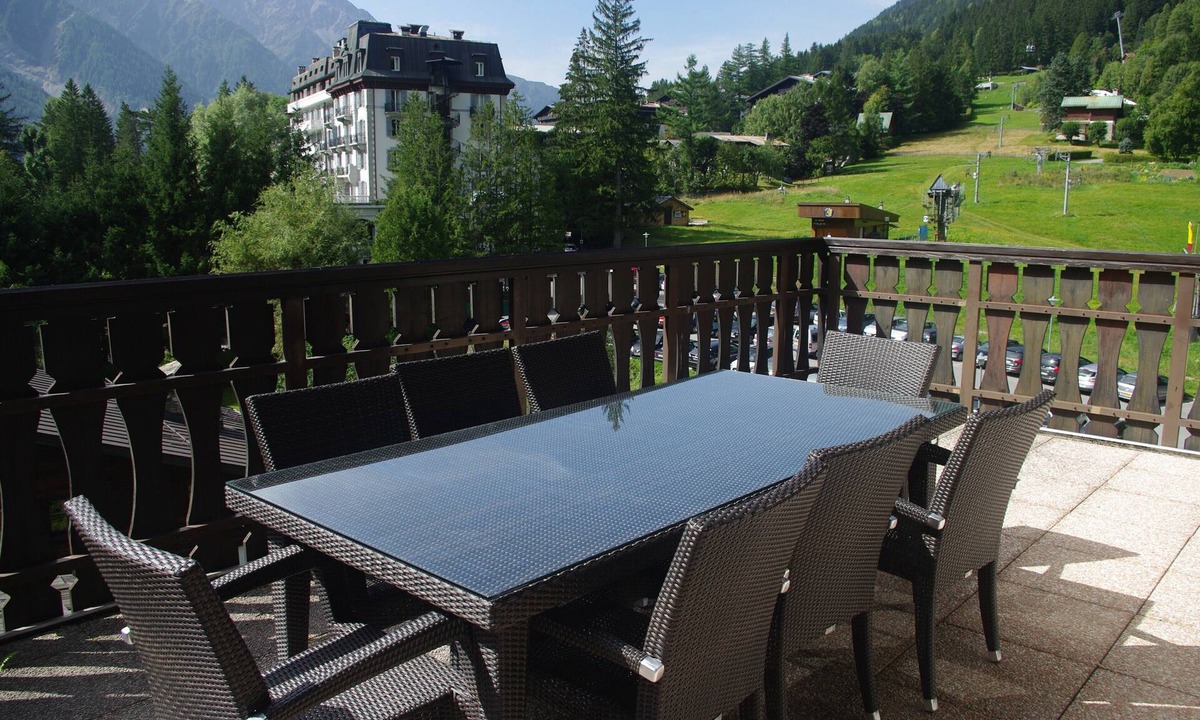 Chamonix City Centre Apartment | Charming apartment 8 people, next to the Savoy/Brévent ski slopes, Chamonix
