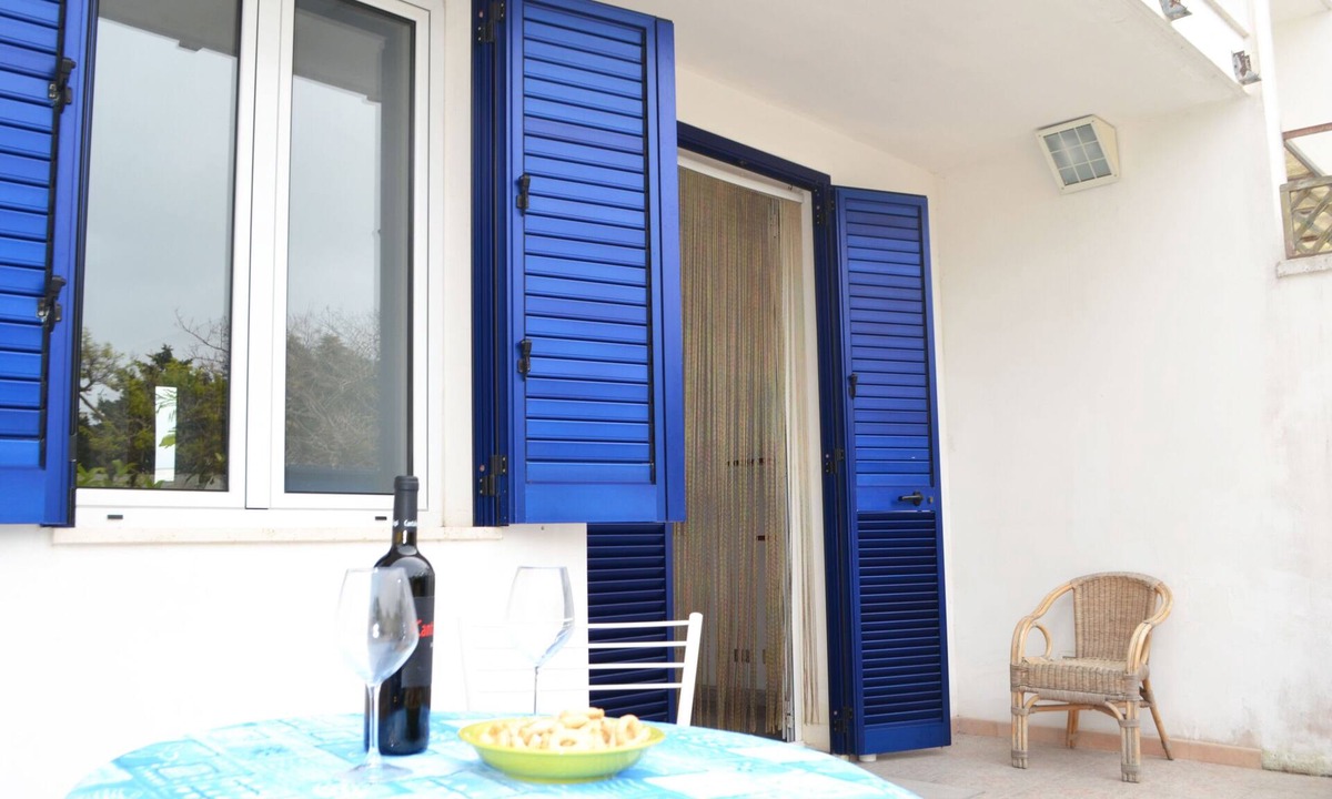 San Foca House | Charming Beachfront House with Spacious Terraces and Garden