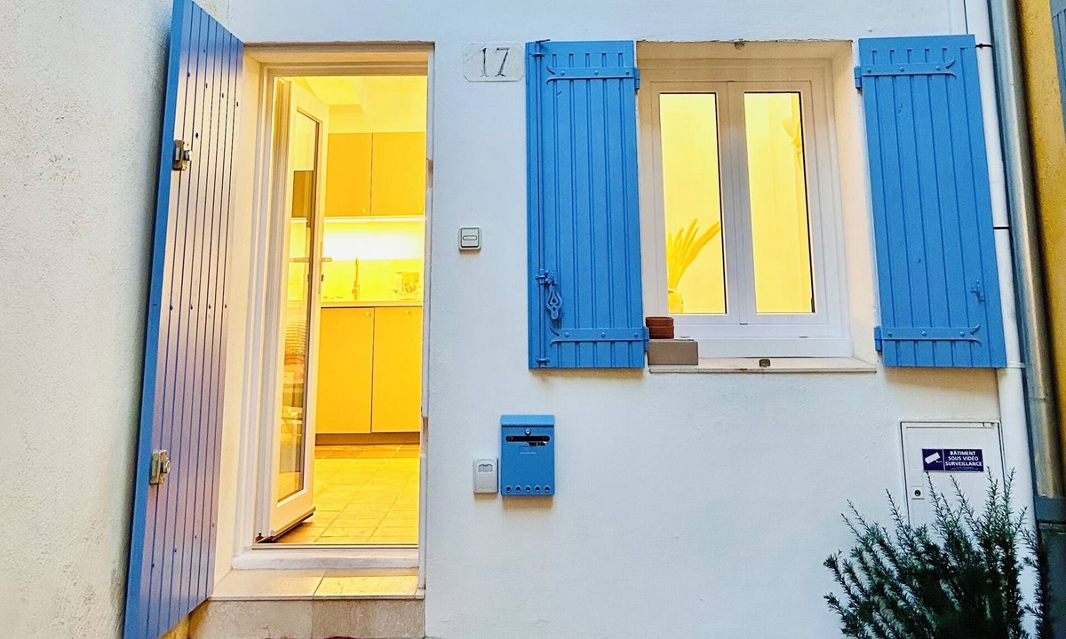 Aix-en-Provence Historic Centre House | Charming house in the center of Aix, quiet, absolute, bright.