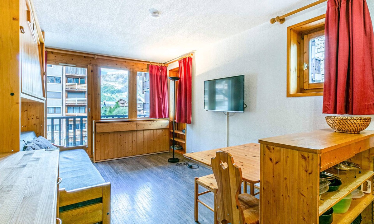 Val-d'Isere Apartment | Charming Studio with Parking, Ski-In/Ski-Out in Central Val-d'Isère