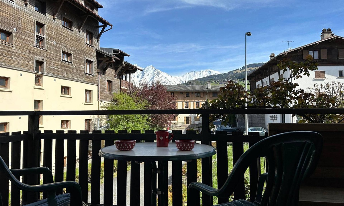 Combloux Apartment | Charming T3 in Combloux Center - Pets and Parking Included