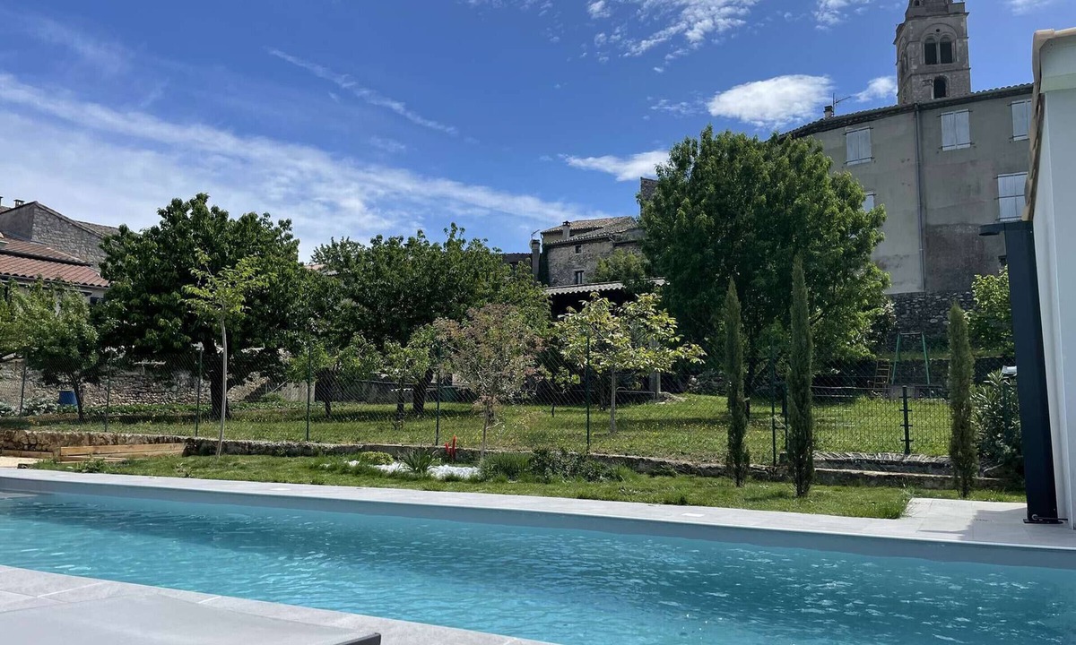 Vallon-Pont-d'Arc Villa | Charming Villa in Vallon-Pont-d'Arc with Private Pool, Terrace, and Garage