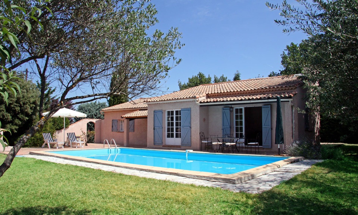 Les Censies Villa | Charming villa 6 persons with garden + private pool in Provence(VAR) France