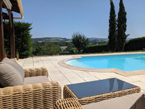 Savigny-sur-Grosne House | Clos du Château - Grande maison avec piscine privée et vue sur la vallée