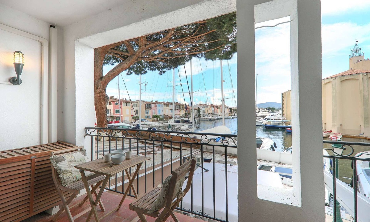 Port Grimaud Apartment | Close to the center, lovely air-conditioned apartment for 6 people