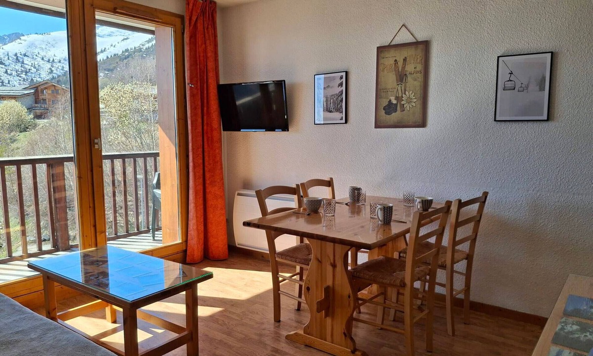 Montgellafrey Apartment | Comfortable 2-BR Apt at the Foot of the Slopes