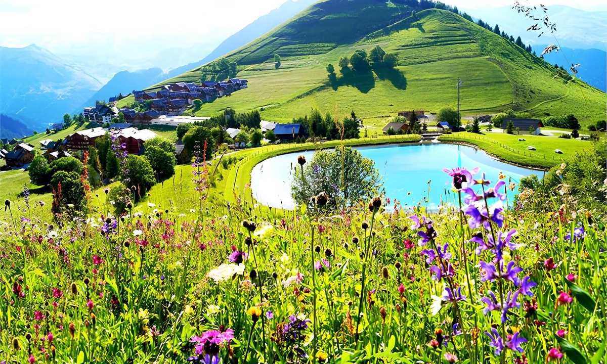 Albiez-le-Vieux Apartment | Comfortable Apartment 4/6 beds with a view 250m from the slopes