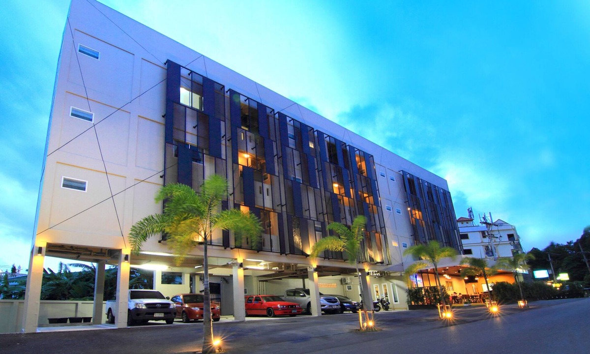 Talat Nuea Hotel | Cool Residence