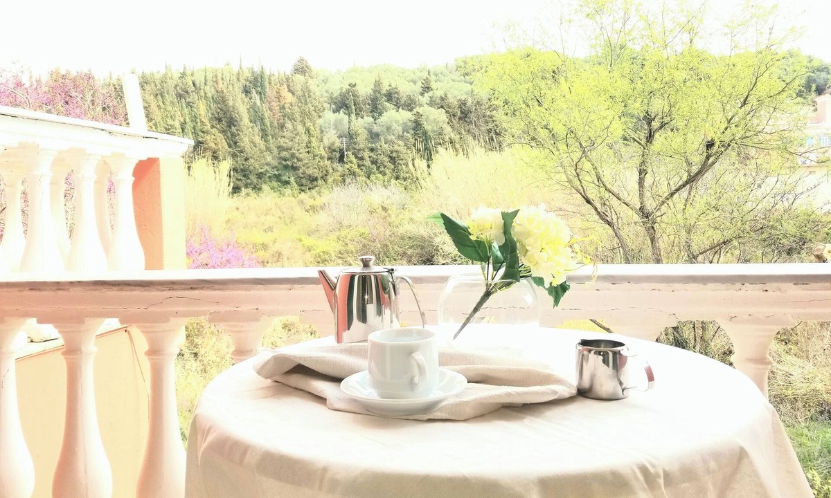 Termenades Apartment | Corfu Escape Two (1-2 min walk to beach)