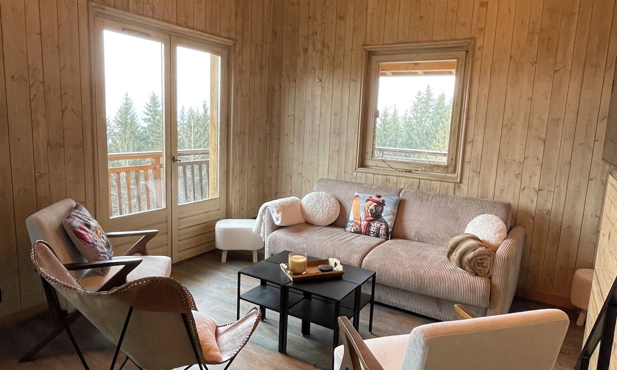 Notre-Dame-de-Bellecombe Apartment | Cosy chalet apartment
