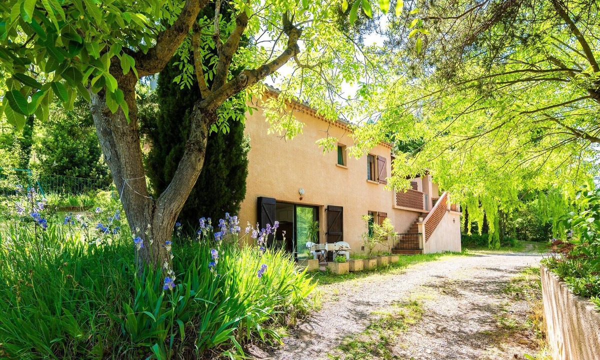 Montagnac-Montpezat Apartment | Country House “Villa Rose” with Terrace and Shared Garden