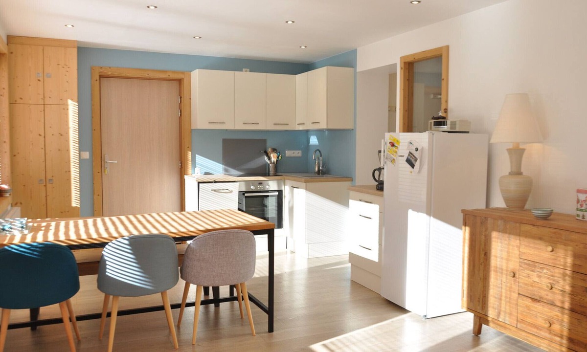 La Chapelle-d'Abondance Apartment | Cozy apartment with terrace, private parking