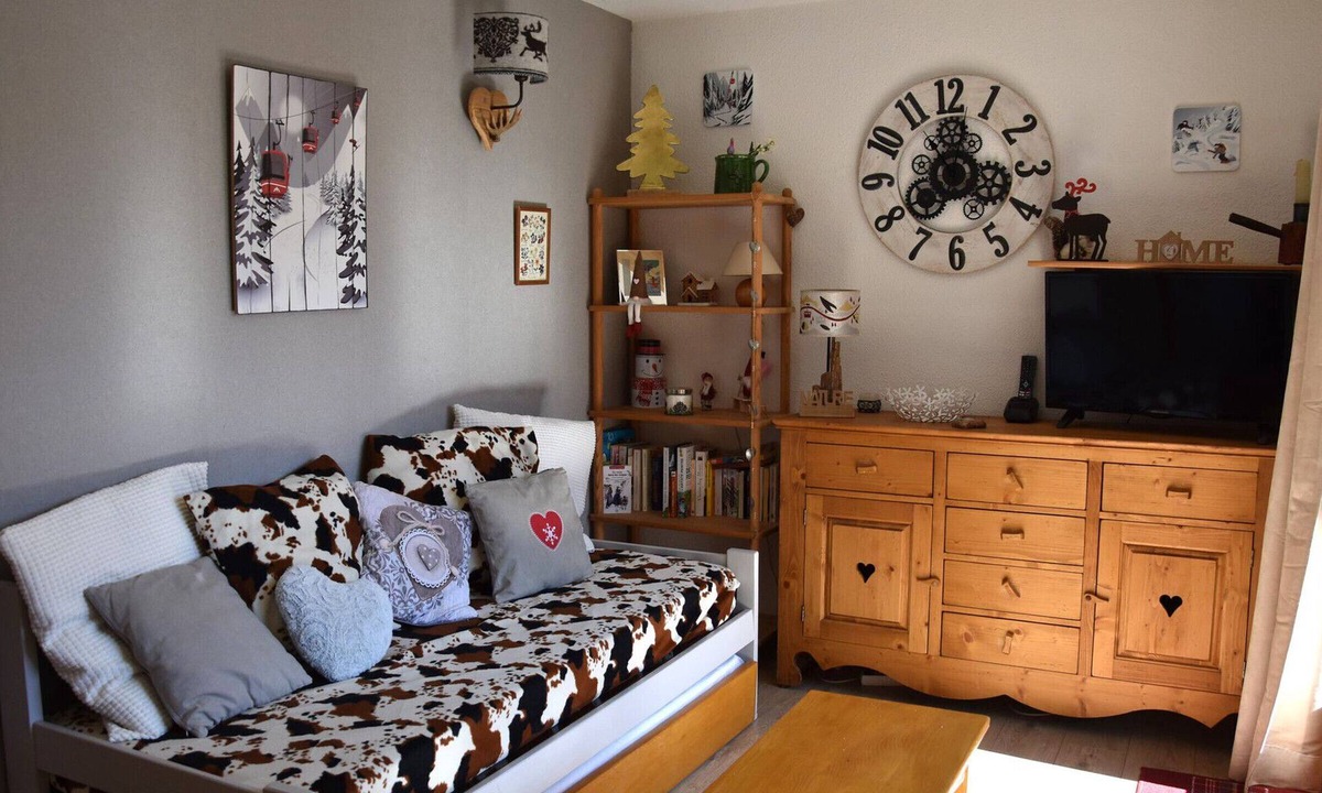 Pralognan-la-Vanoise Apartment | Cozy apartment with large south-facing balcony, 6 pers, central Pralognan