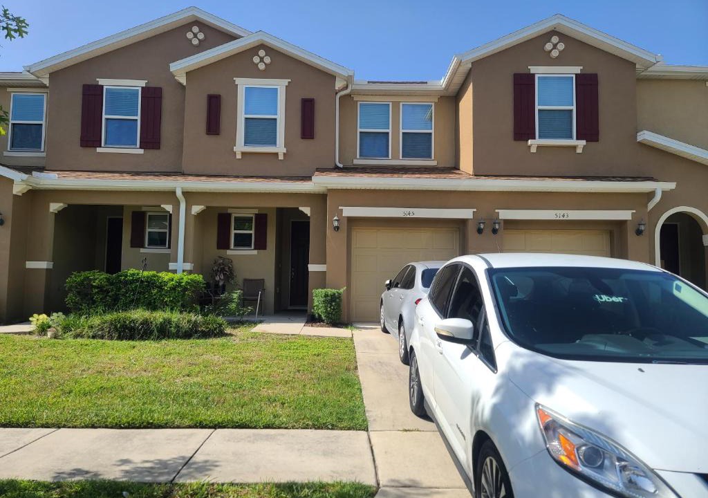 Kissimmee House | Cozy Townhouse Near Disney - Compass Bay