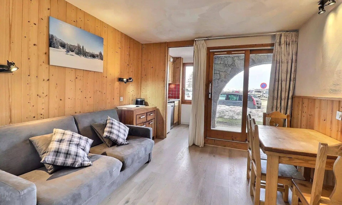 Meribel-Mottaret Apartment | Creux De L Ours A Residence - 2 PARTS INDEPENDENTLY SITTING WITH PIST AND TRADE ITEMS