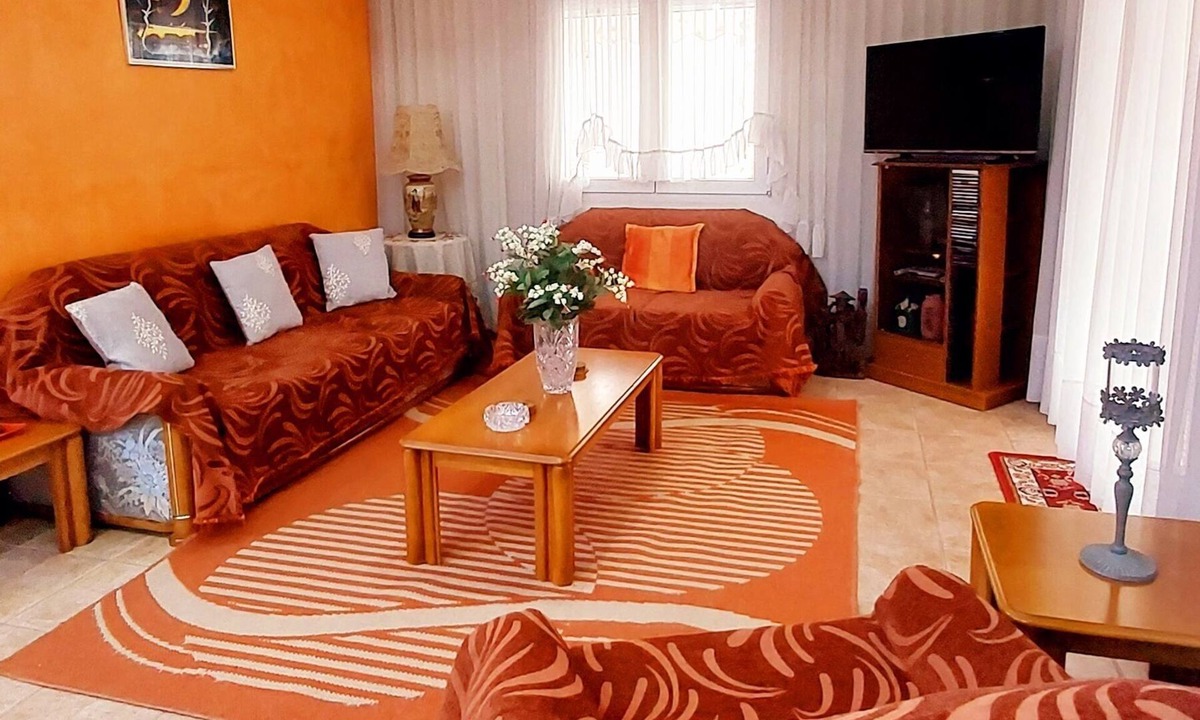 Neapoli-Sykies House | "Decoupage Art Design" 3rooms Thessaloniki Big House110m FREE PARKING Breakfast!