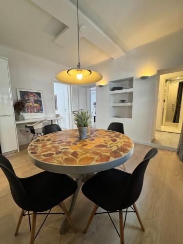 Vathi Apartment | Delfi Home
