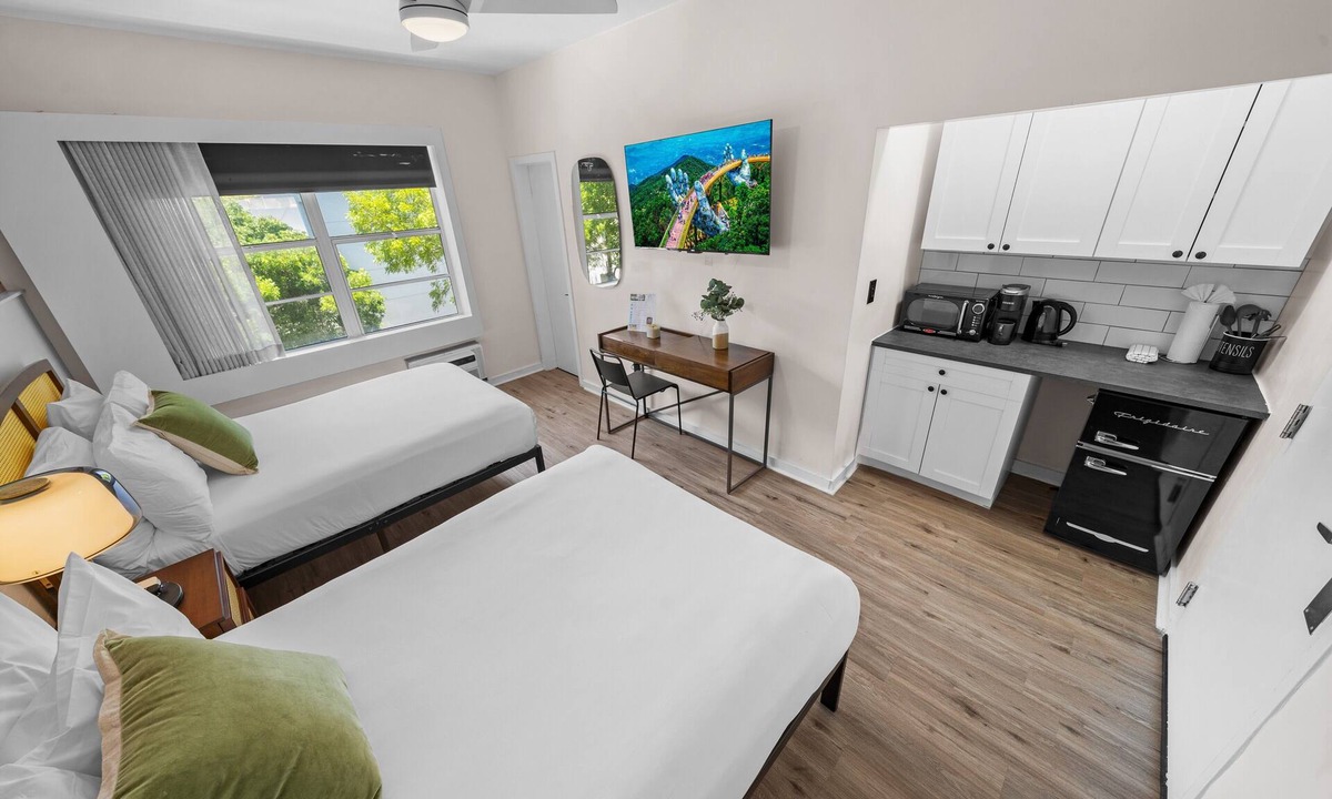 City Center Hotel | Deluxe Two Queen Beds - Steps from Beach - Included Parking - Free Beach Chairs