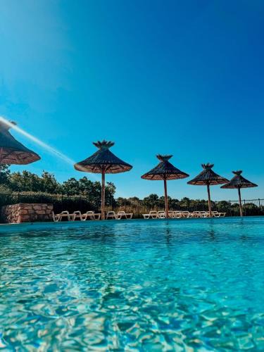 Saint-Julien House | Domaine Des Campeaux
