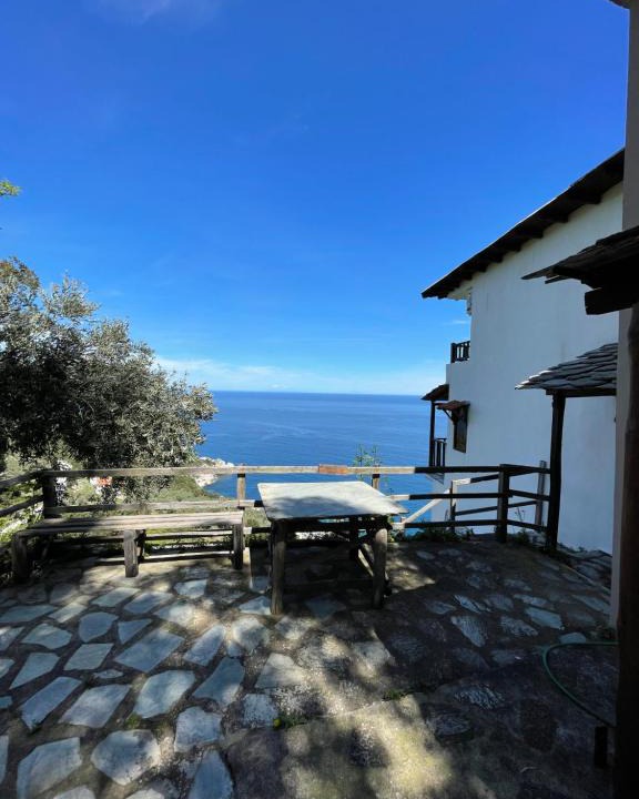 Tsagarada House | Double studio room with two single beds