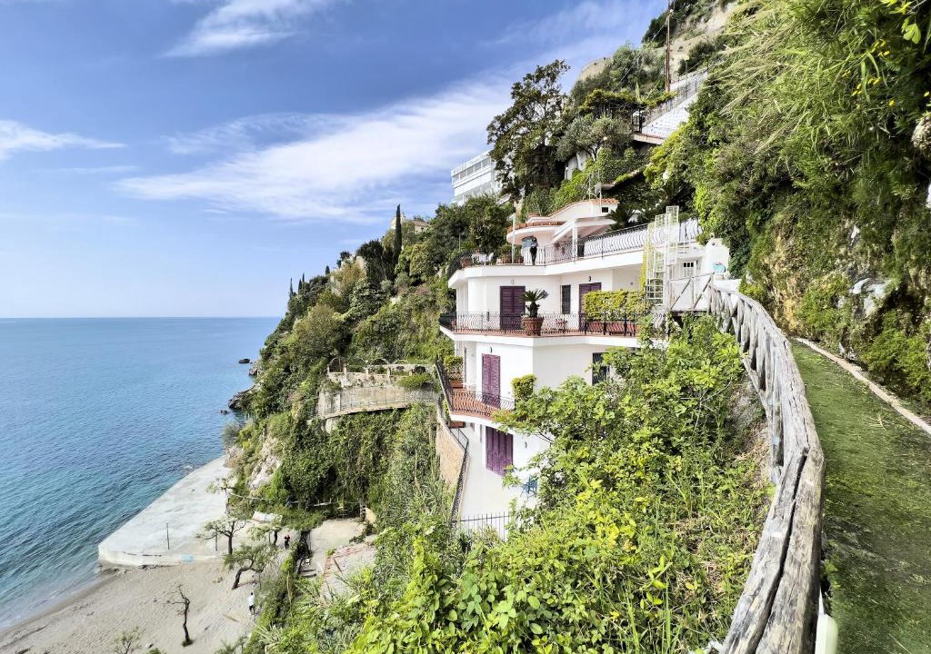 Vietri sul Mare Apartment | Due Relais - Panoramic Sea View Suites