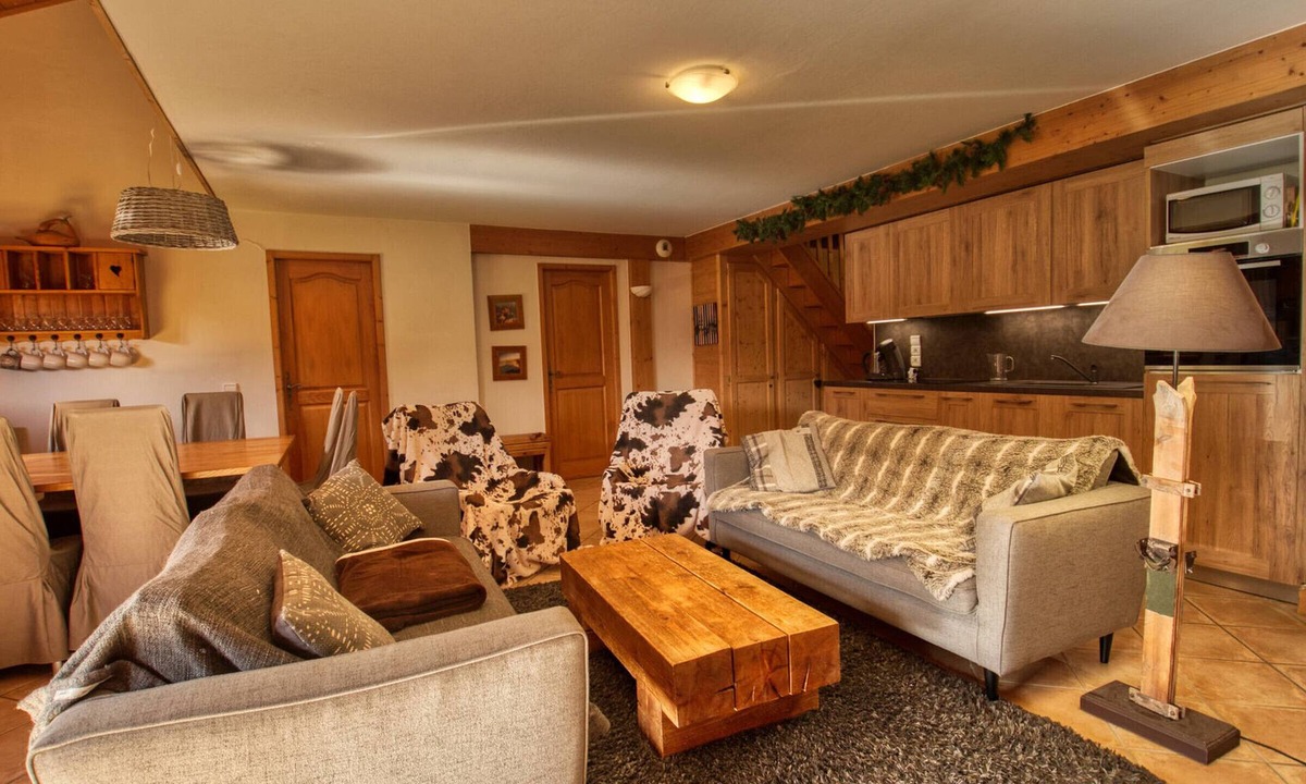 Les Esserts Apartment | Duplex for 10 at the foot of the slopes in Morillon