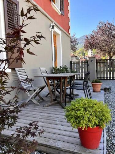 Sallanches Apartment | Duplex Sallanches - Terrasse, Centre & Parking by AlpenlySallanches