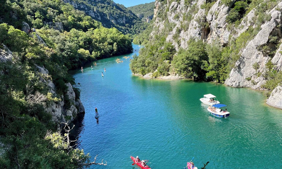 Saint-Laurent-du-Verdon House | Eco Camping | Tente Lodge tout confort | Piscine