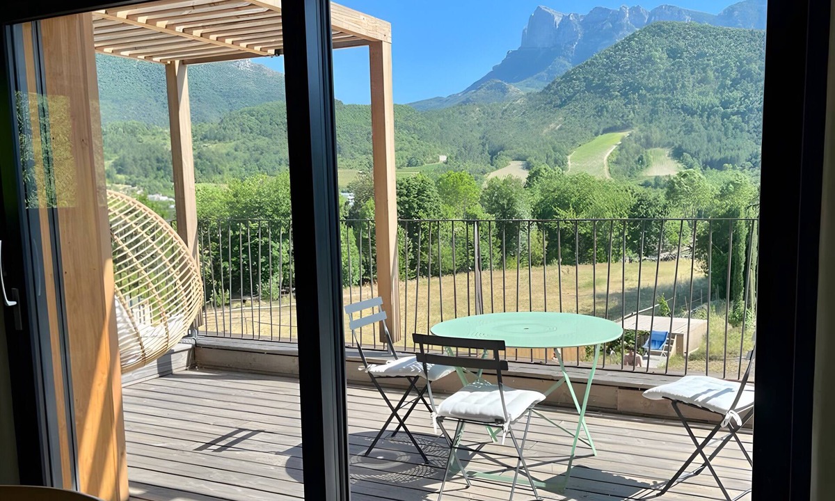 Saillans Apartment | Eco-Friendly and Contemporary Charming Cottage