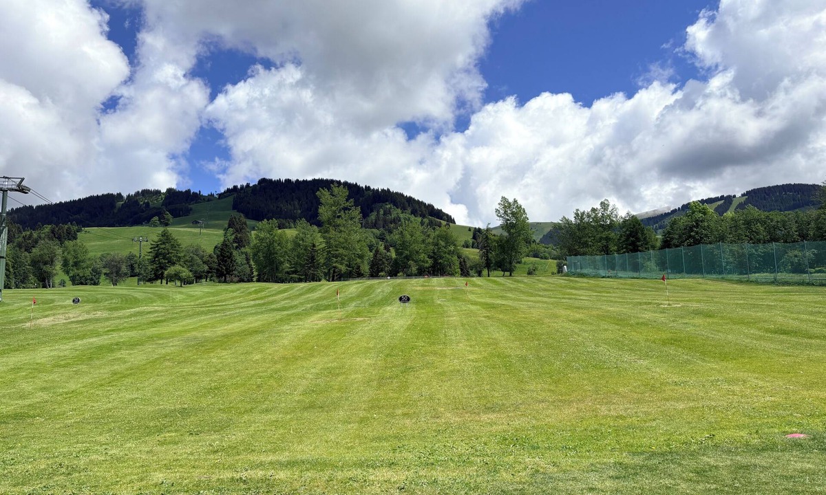 Le Planellet Apartment | Elegant Mont d’Arbois Megeve Retreat. Ski, Golf & Alpine Living