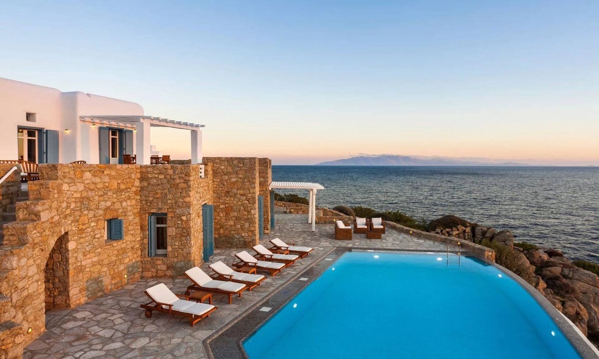 Paraga Villa | Elite Mykonos Villa | Villa Ulmo Deus VI | Private Pool | 5 Bedrooms