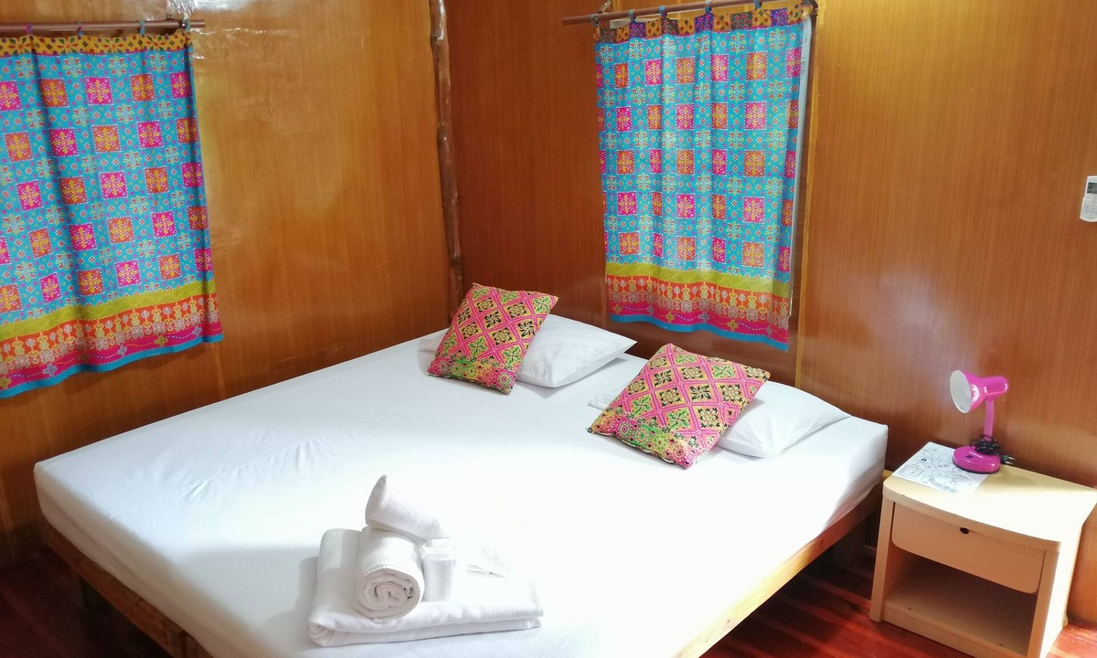 Khanom Hotel | Enjoy every second of your trip in Bansonmanee Homestay