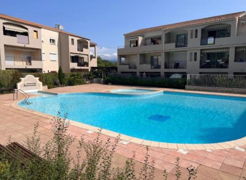 Le Beausset House | Escapade aux vignes d'azur