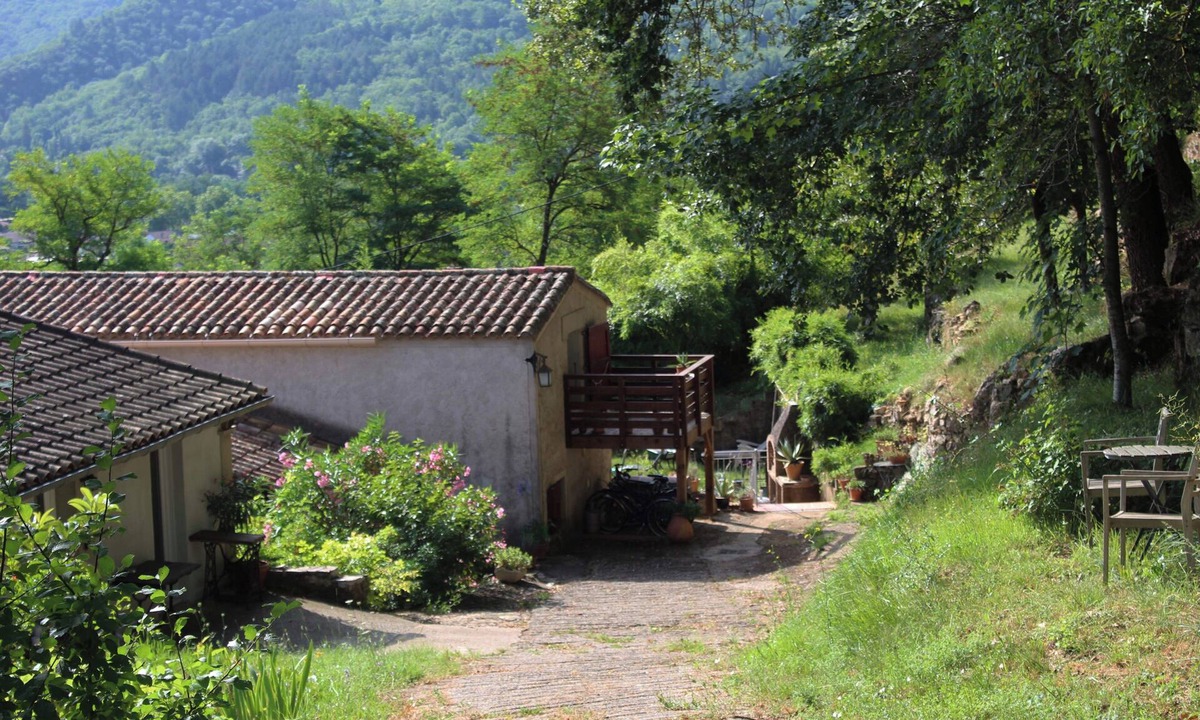 Molieres-Cavaillac Bed & Breakfast | Esperança, bed and breakfast with natural pool, summer kitchen and library
