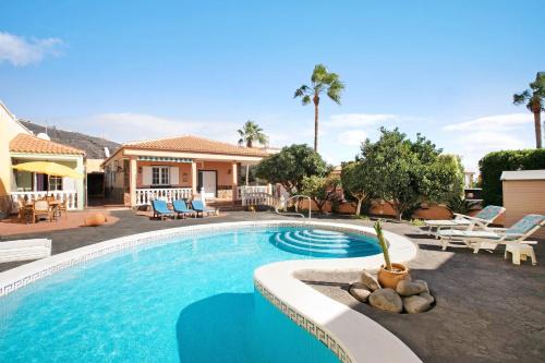 Candelaria House | Eveas - Villa with Pool in Tenerife