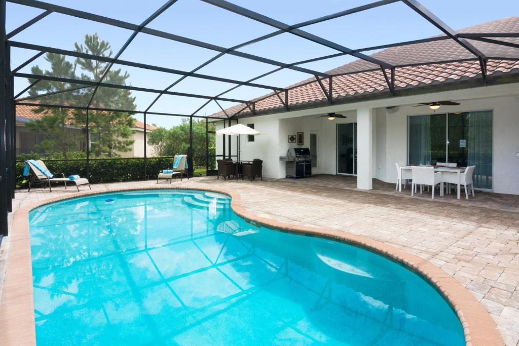 Loughman House | Family Dream Single Vacation Home with Private Pool ST4051