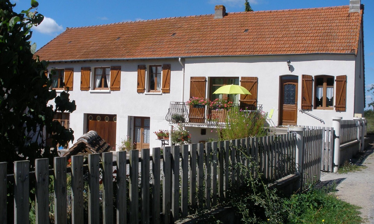 Lussat Cottage | Farm cottage in a large house