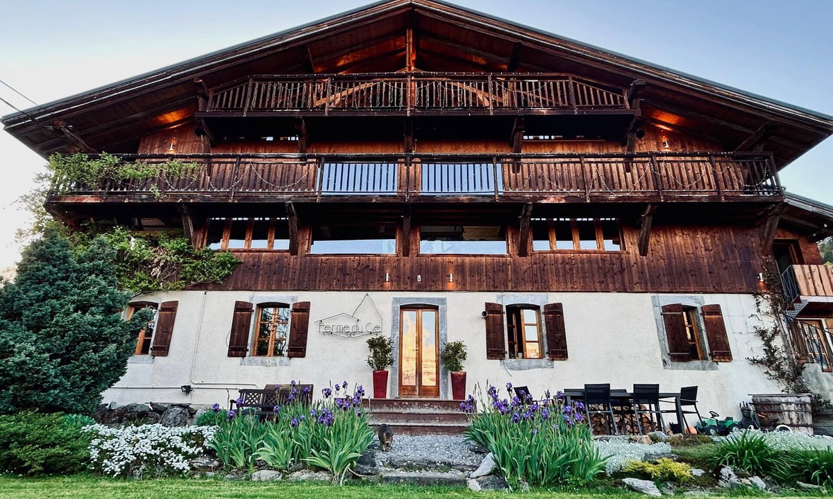 Samoens Ski Chalet | Ferme du Ciel,luxury Alpine Chalet with pool, hot tub, sauna & spectacular views