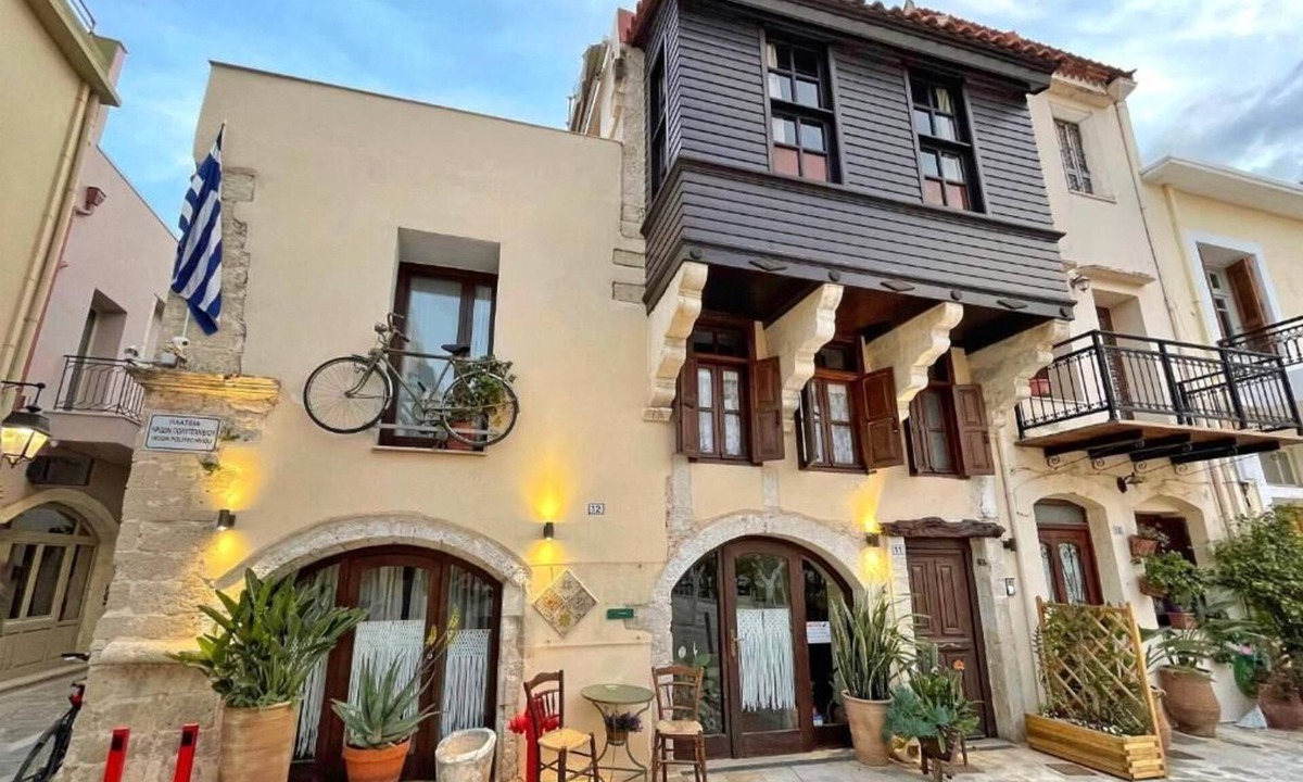 Old Town Rethymnon Hotel | Four Seasons Of Bliss at Sohora Hotel