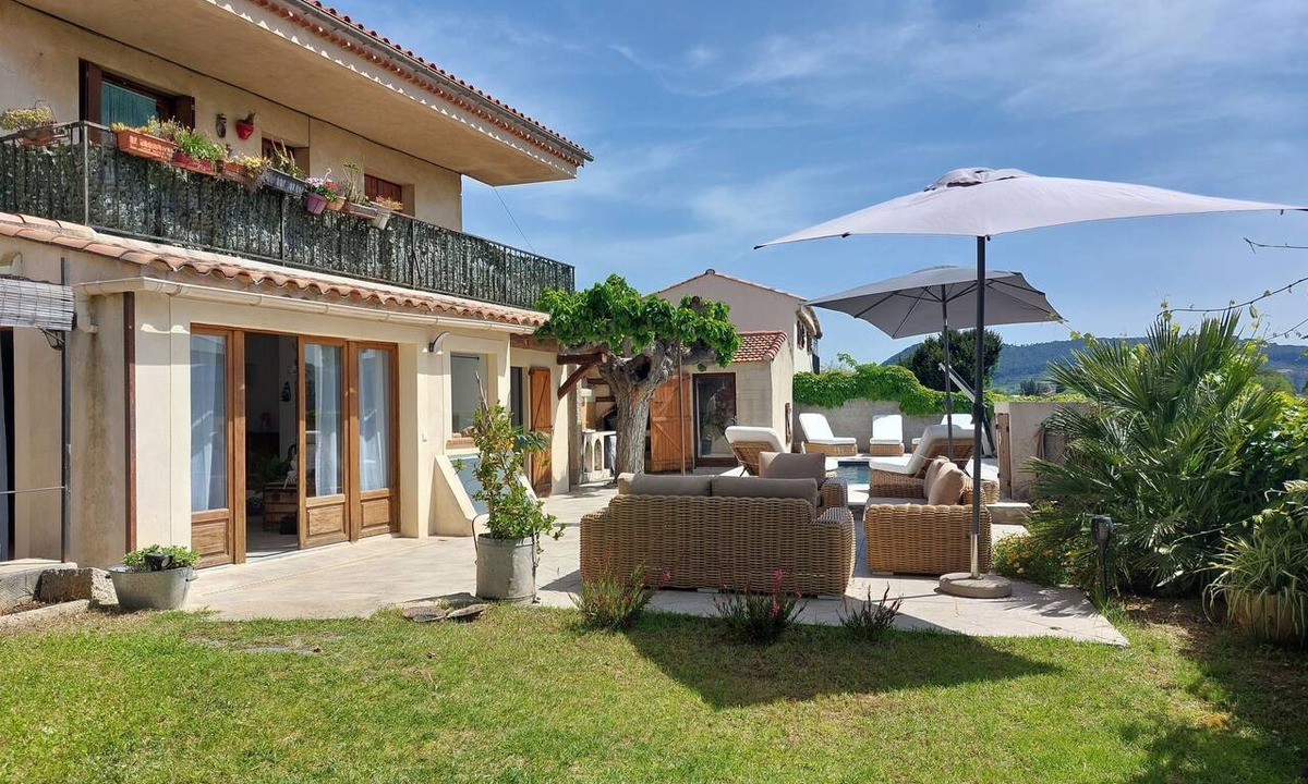 Saint-Cyr-sur-Mer Apartment | La Bastide Neuve by Interhome