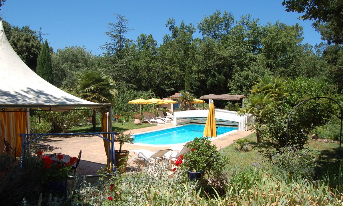 Saint-Maximin-la-Sainte-Baume Cottage | The House Pitchounette 4/6 pers3 *. closed 7000M2 ideal Swimming Pool Park