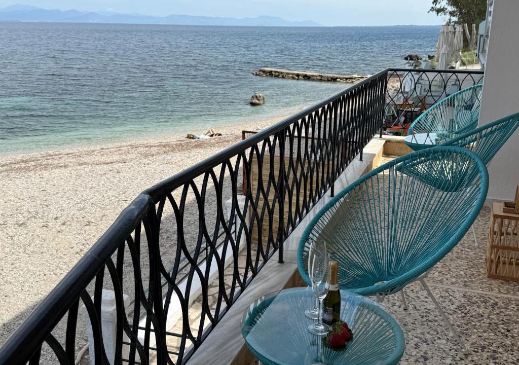 Benitses Apartment | Fronte Mare Suite - Sea Front Luxury Suite With Private Beach Patio