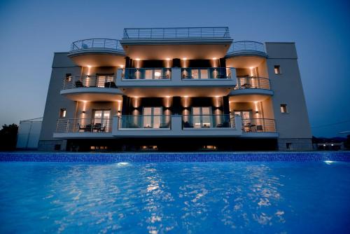 Nea Tirintha Apartment | Frunze Luxury Apartments