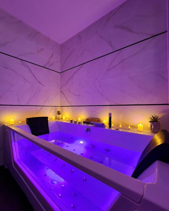 Le Castellet Ski Chalet | Fully renovated Chalet privatif suite romantique love balneo