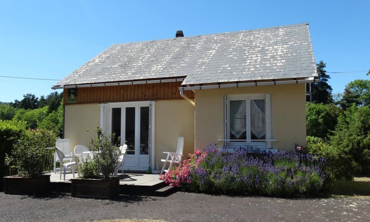 Jassat House | Gîte de la Tortue - Murol