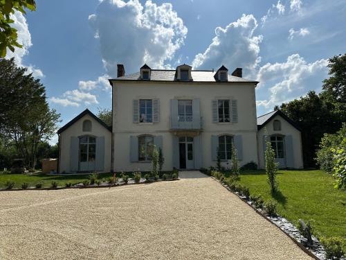 Epineuil-le-Fleuriel House | Gîte des Tourterelles