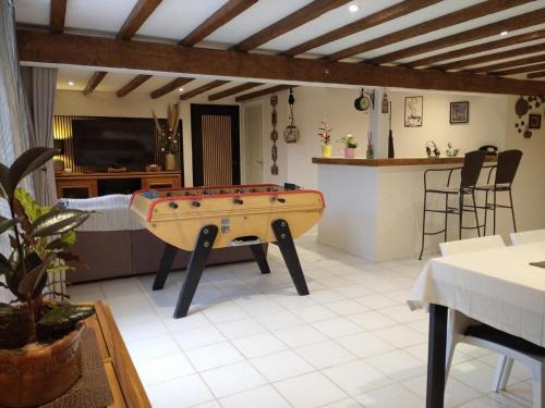 Estivareilles House | Gîte paisible à Estivareilles, piscine chauffée, animaux acceptés - FR-1-489-615