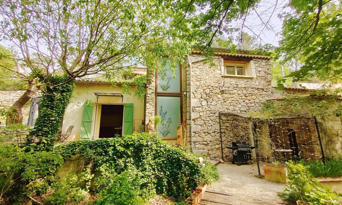 Callas Apartment | Gite "le Riou" 2 Personnes, Jacuzzi en Option Callas-var-provence-verdon