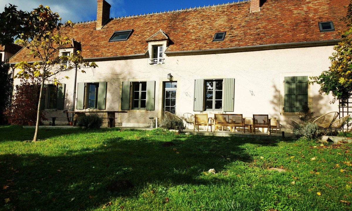 La Perche House | Gites des Rainats :For 30 to 40 people with swimming pool, SPA and reception room