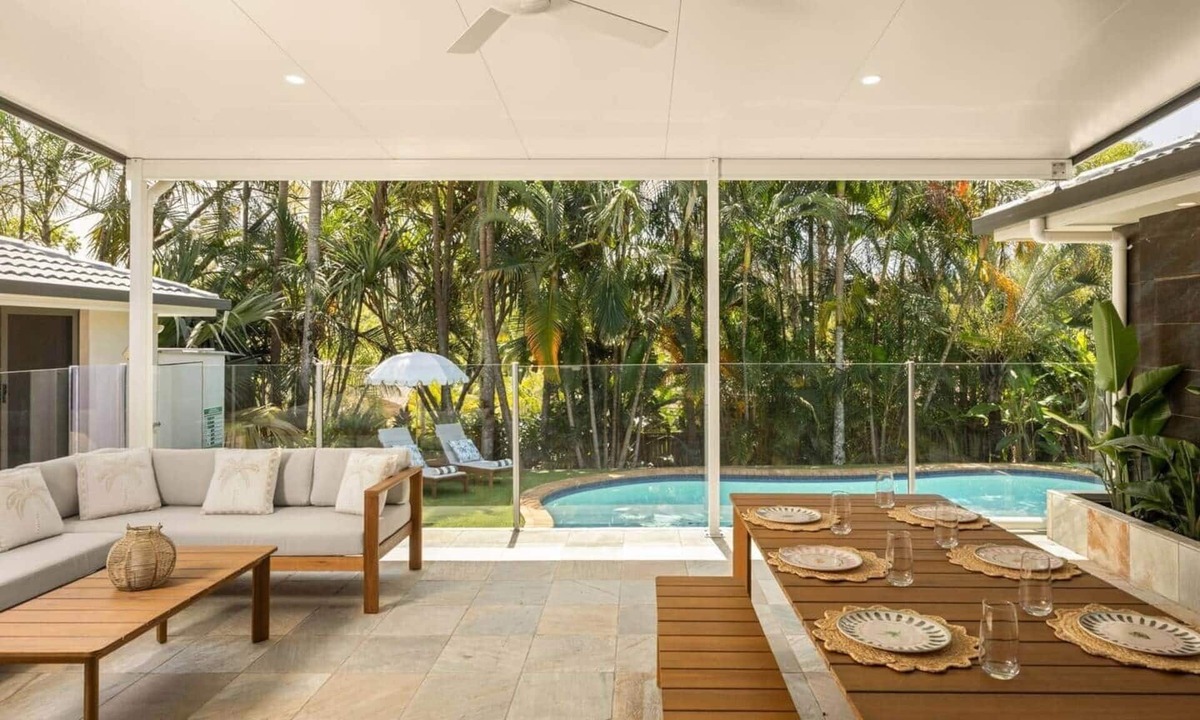 Ashmore House | Gold Coast Oasis, 5BR Family Retreat, Pool